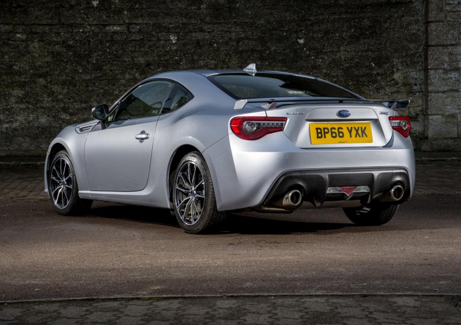  Subaru BRZ 2016 года  (UK) (фото 19 из 40)